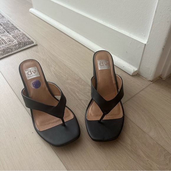 DV by Dolce Vita Shoes - Dolce Vita Thong heel size 8.5
